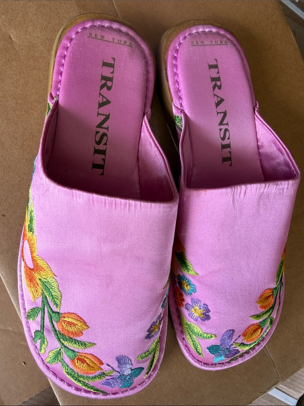 Transit Pink Embroidered Slip-On Women's Shoes